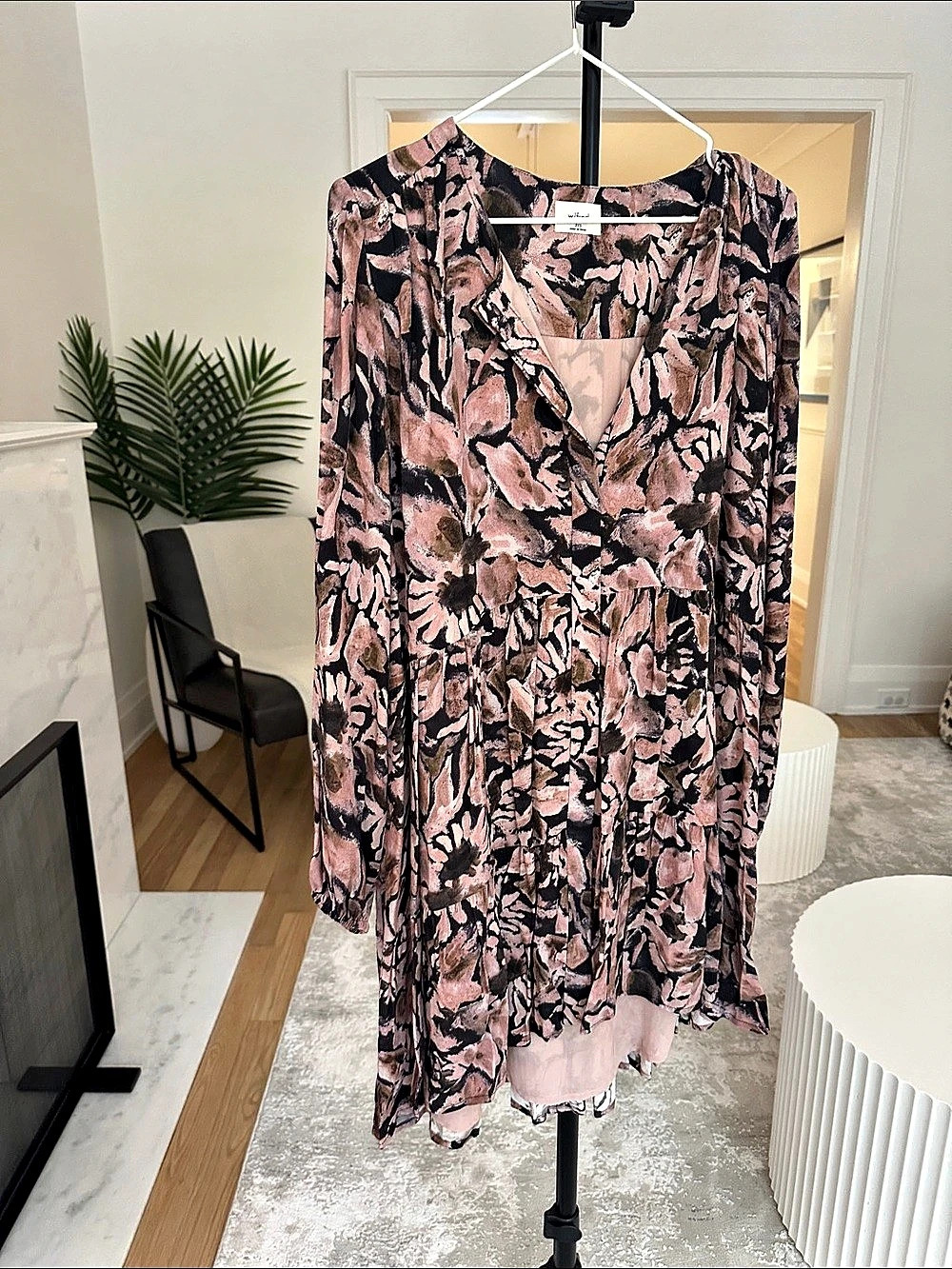 Wilfred Floral Midi Dress in Floral Pink & Black